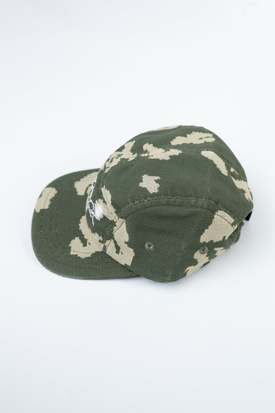 X-003-CCM-659 - 5-Panel Cap Cloud Camo Mesh - Green, Off-White