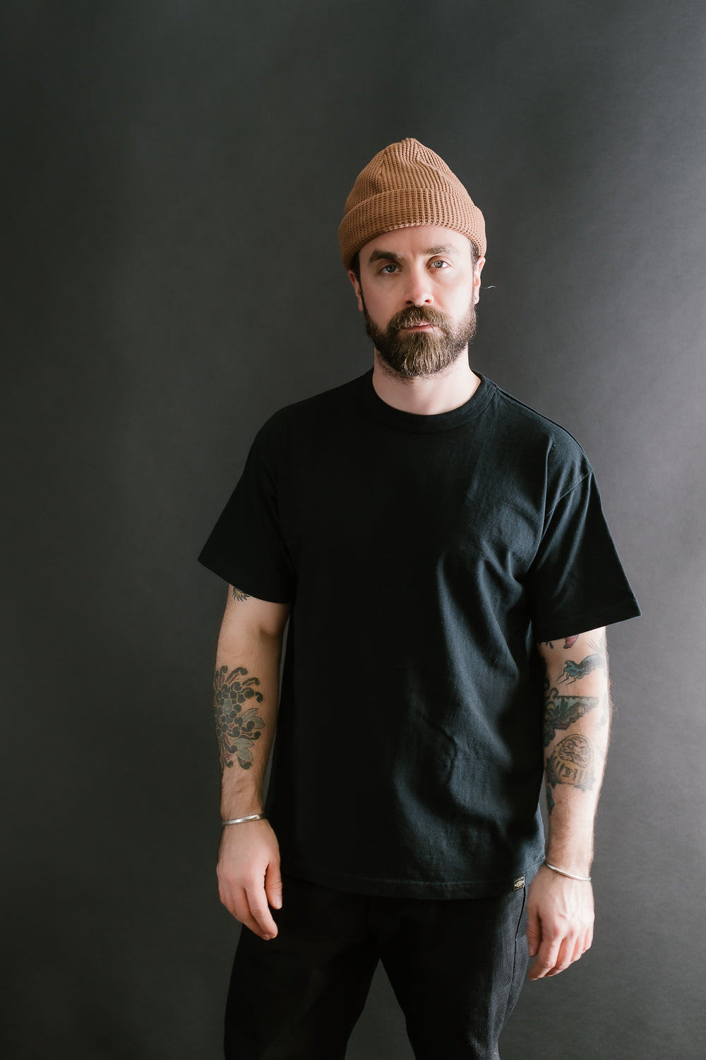 IHT-1610L-BLK - 6.5oz Loopwheel Crew Neck T-Shirt with Longer Body - Black