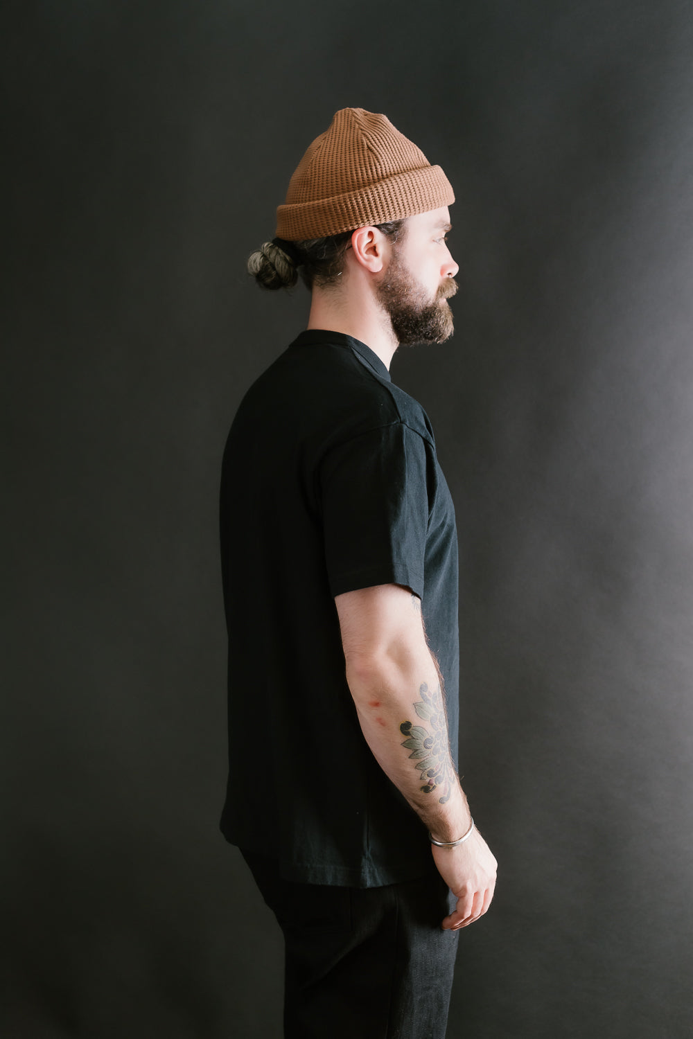 IHT-1610L-BLK - 6.5oz Loopwheel Crew Neck T-Shirt with Longer Body - Black
