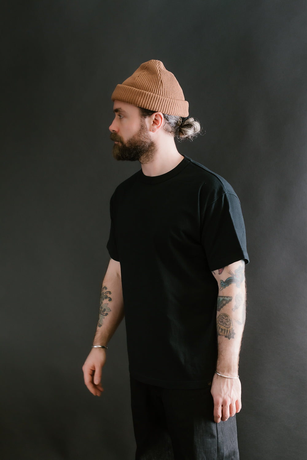 IHT-1610L-BLK - 6.5oz Loopwheel Crew Neck T-Shirt with Longer Body - Black