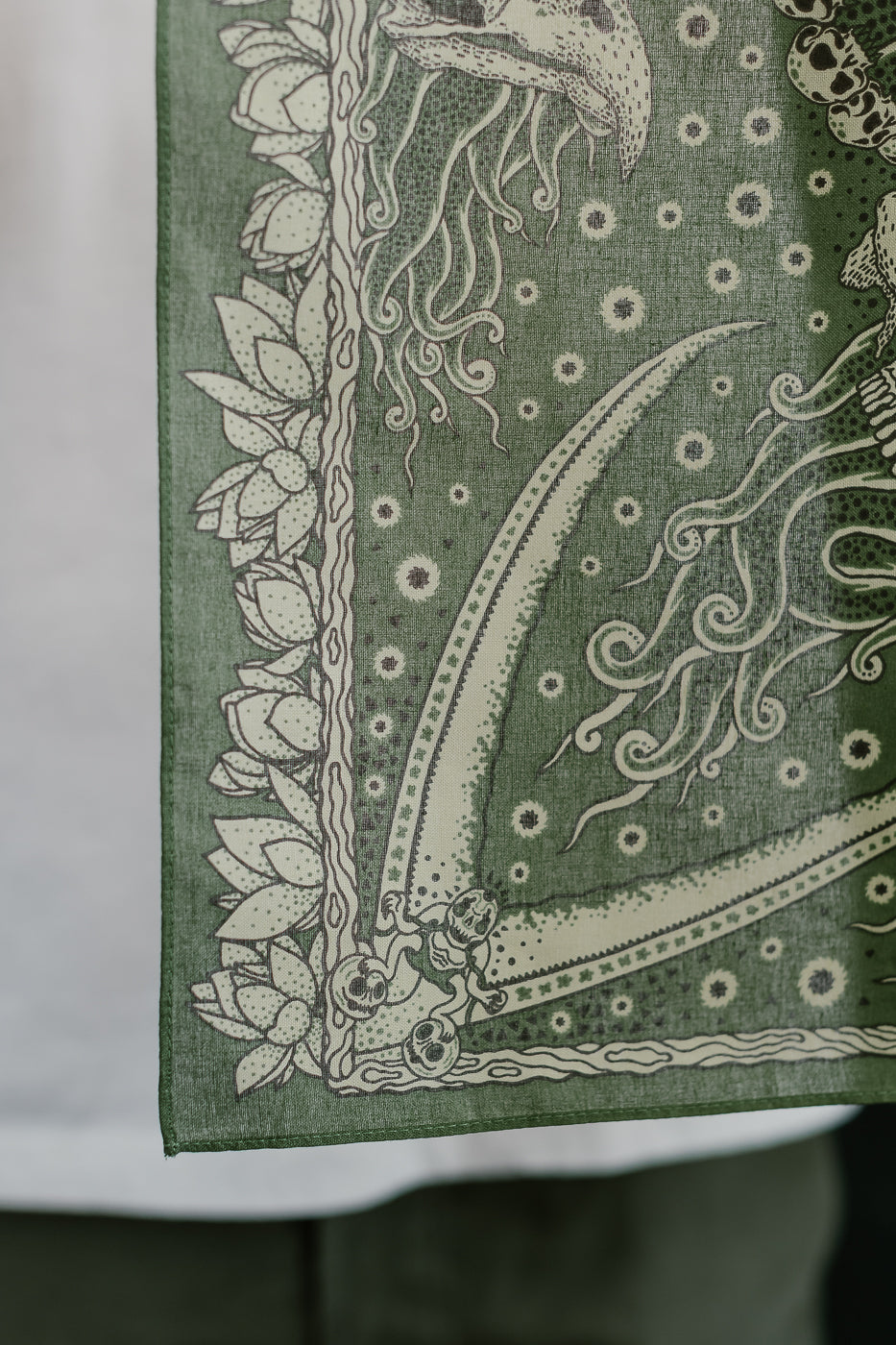 Skull Bandana - Green, White