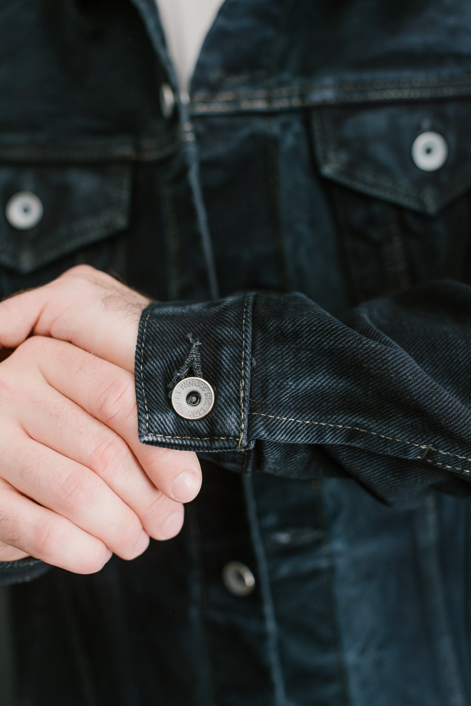 IH-526Lod - 19oz Left-Hand Twill Selvedge Denim Type III Jacket - Indigo Overdyed Black