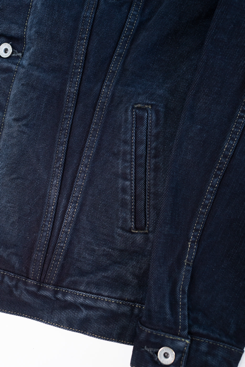 IH-526Lod - 19oz Left-Hand Twill Selvedge Denim Type III Jacket - Indigo Overdyed Black