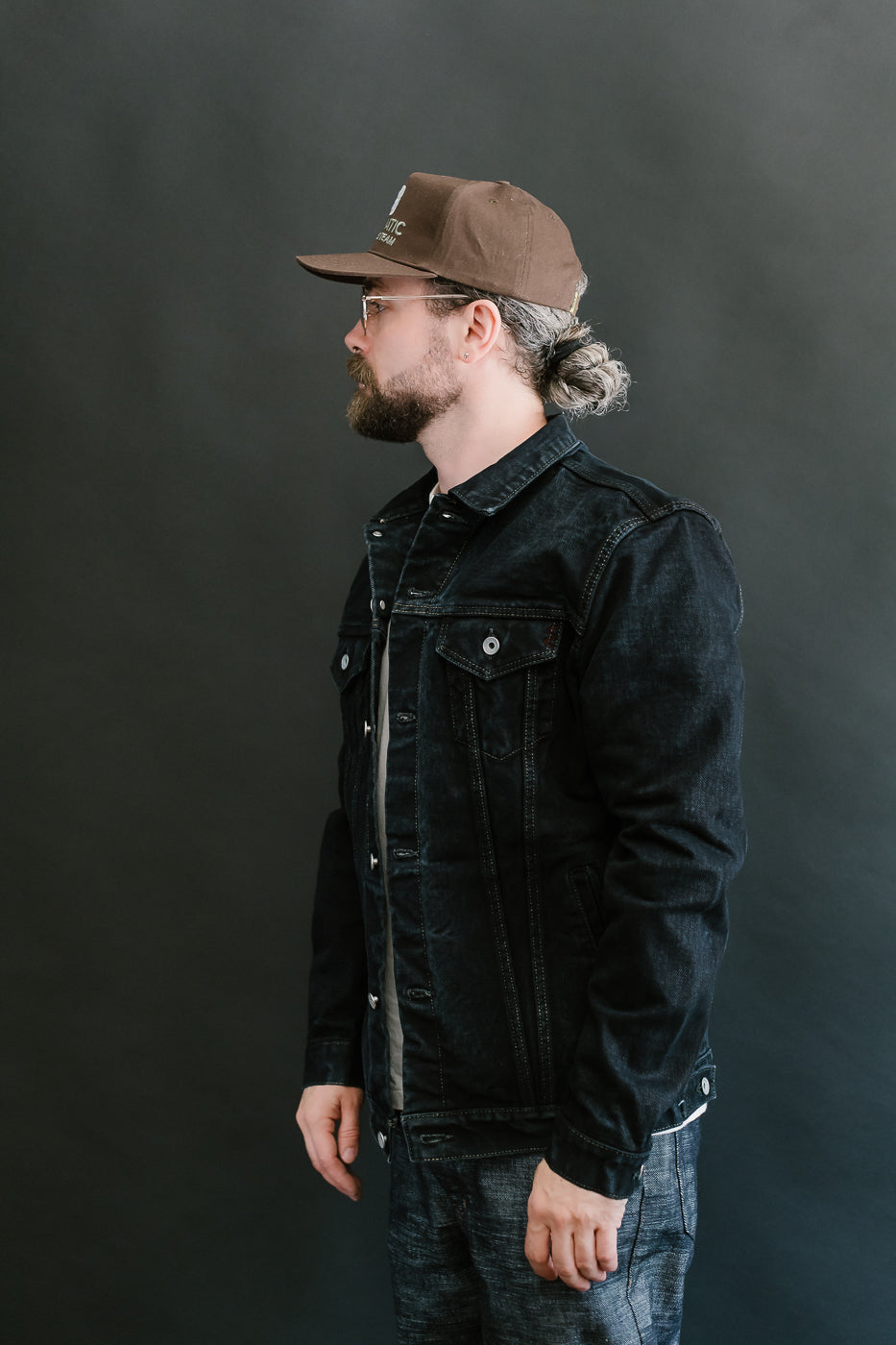 IH-526Lod - 19oz Left-Hand Twill Selvedge Denim Type III Jacket - Indigo Overdyed Black
