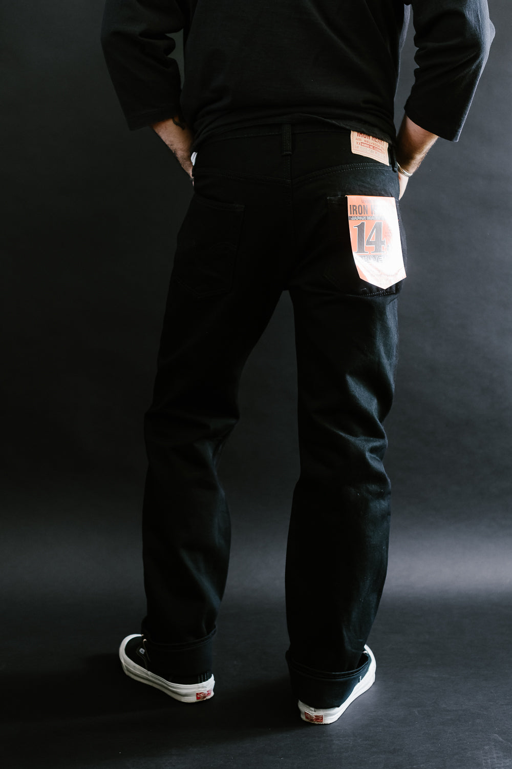 IH-666S-142bb - 14oz Selvedge Denim Slim Straight Cut Jeans - Black/Black