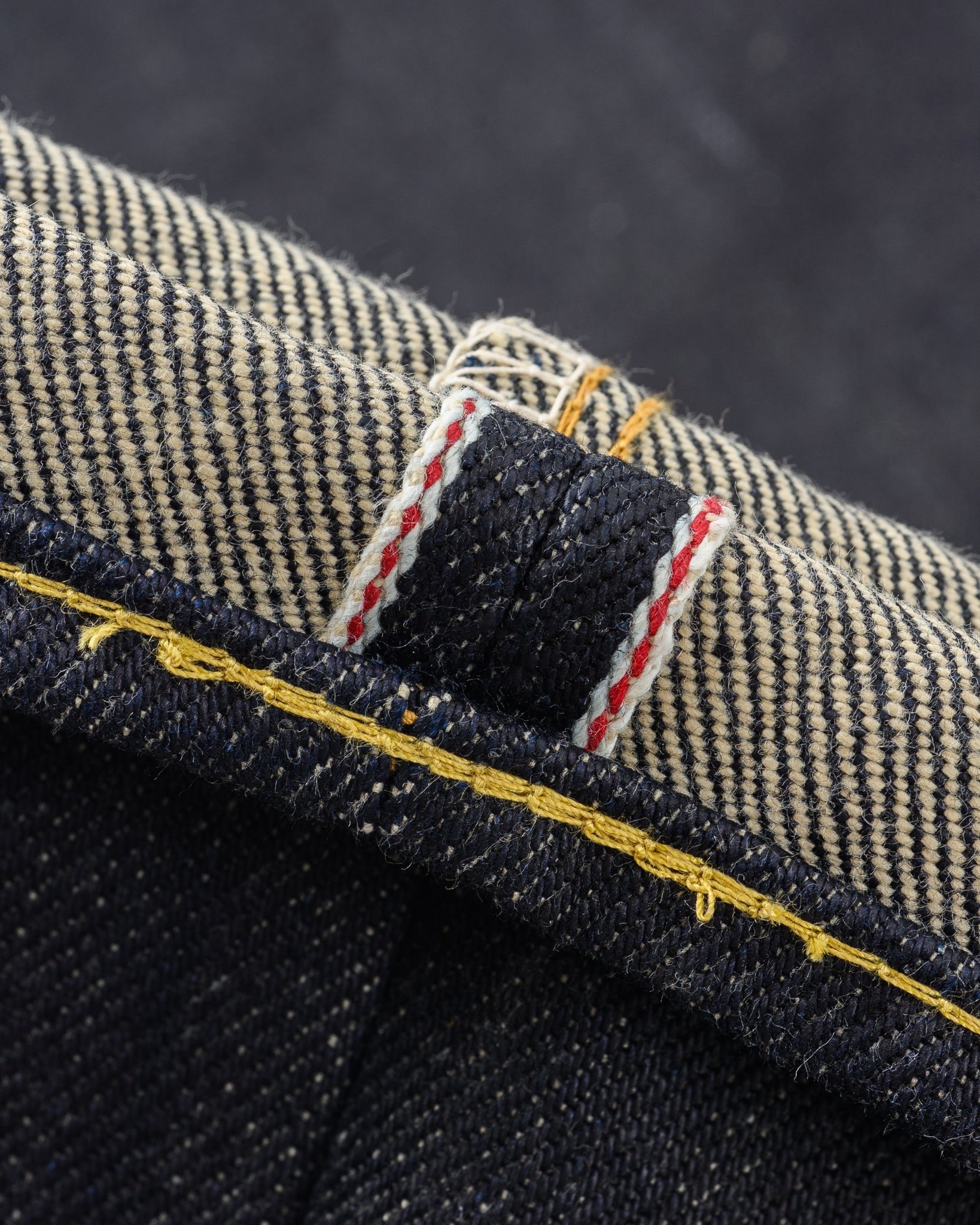 IH-888-XHS - 25oz Selvedge Denim Medium/High Rise Taper Cut Jeans - Indigo