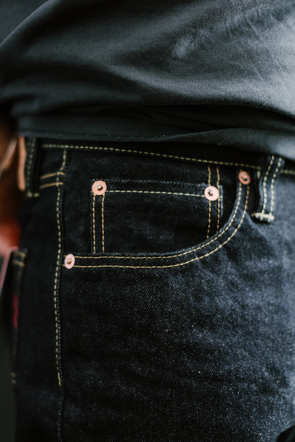 IH-888S-142 - 14oz Selvedge Denim Medium/High Rise Tapered Cut Jeans - Indigo