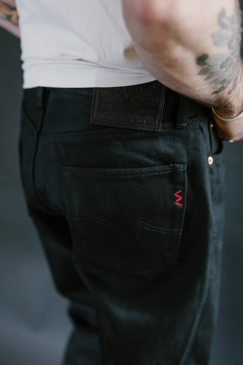 IH-888S-SB - 21oz Selvedge Denim Relaxed Taper Cut Jeans - Superblack Non-Fade