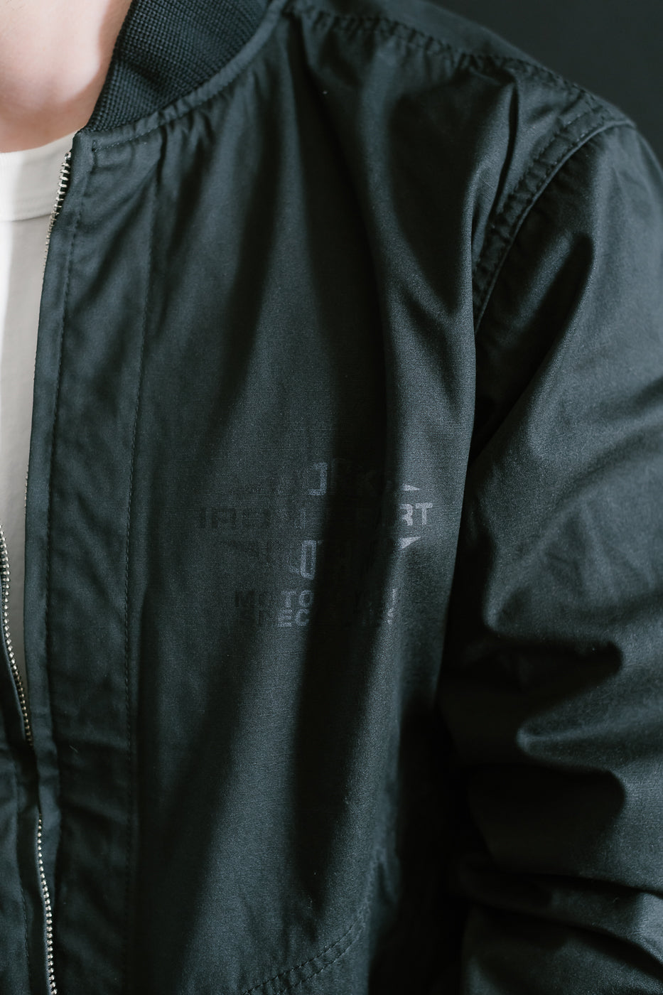 IHJ-145-BLK - 7oz Rubber Wax Coated Windbreaker - Black