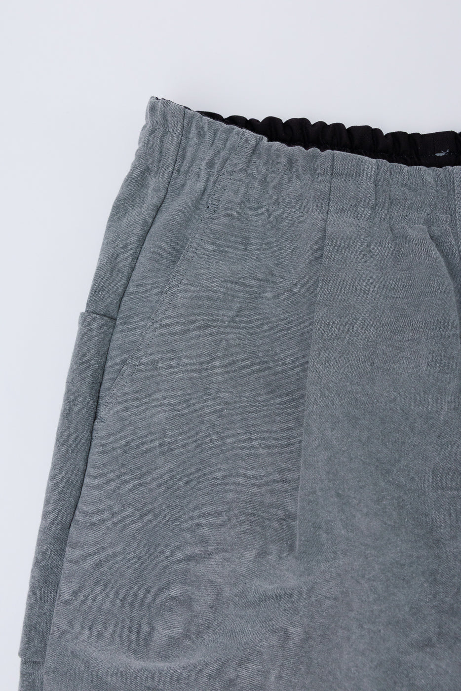 にゃむにゃむ MINUS TUCKED CLASSIC minus（−） JM4575 - Sumi Ump Pants - 107 Black | Dant