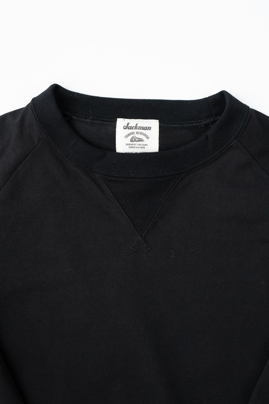 JM7522 - Grace Crewneck - 07 Black