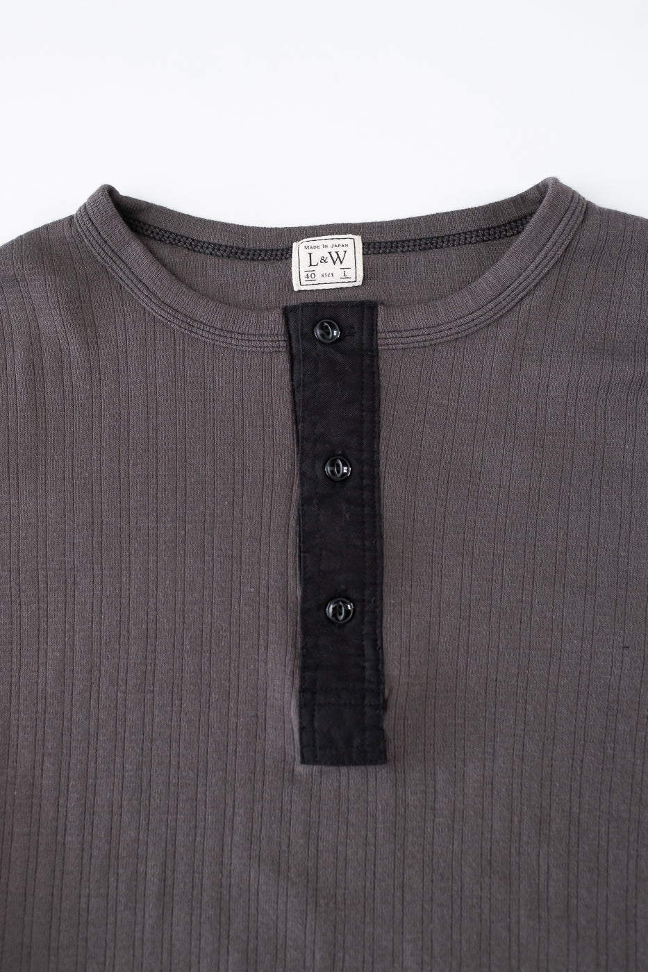 LRH1038 - Smooth Drop Needle Rib Knit Henley - Classic Black