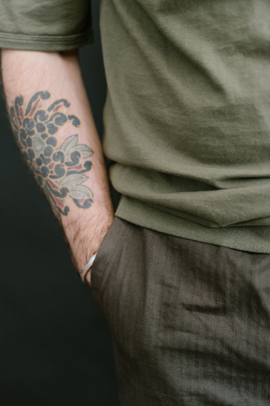 LRC1120 - Supima Cotton Freedom Sleeve Pocket Crew - Antique Olive
