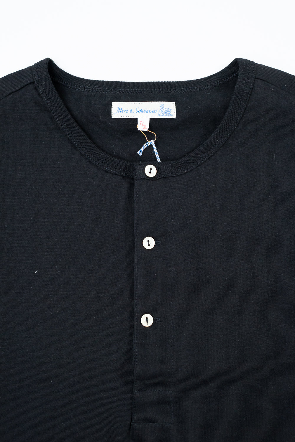 207.99 - 8.6oz Loopwheeled Henley Classic Fit - Deep Black