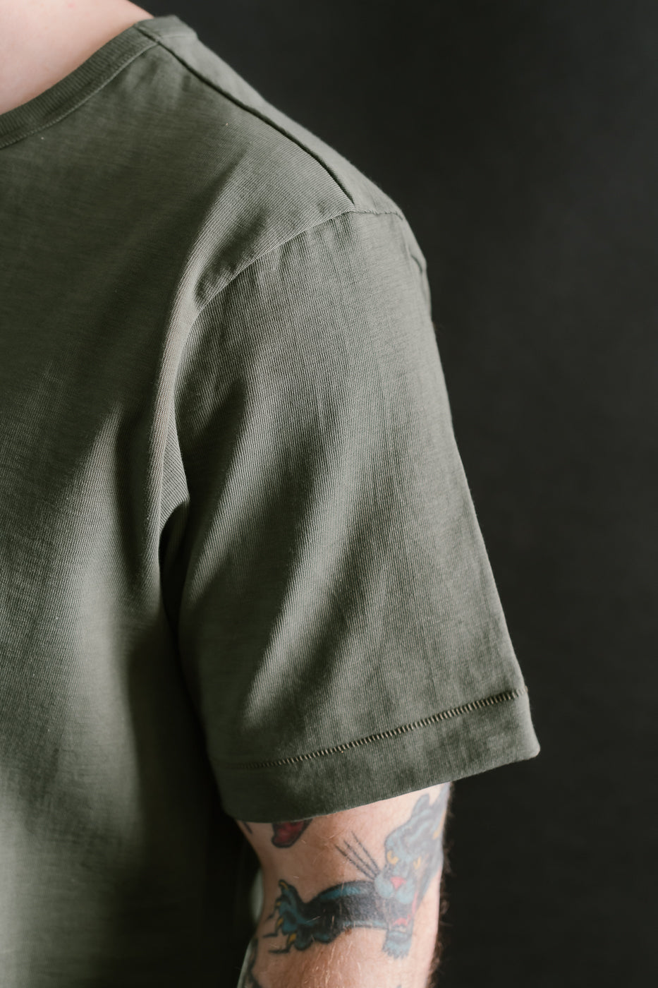 215.40 - 7.2oz Loopwheeled T-Shirt Classic Fit - Army