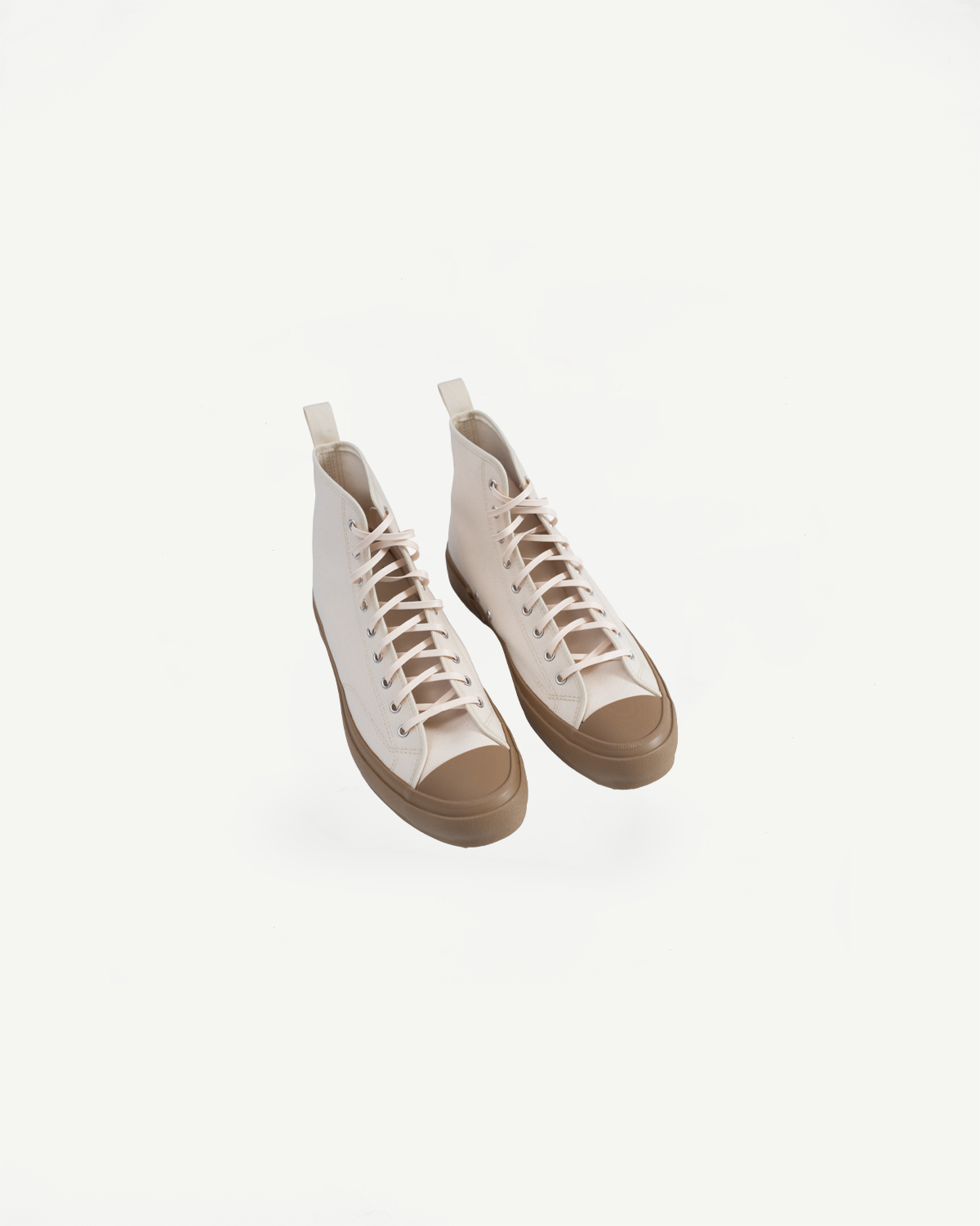 Hi Basket Sneaker - Natural, Gum