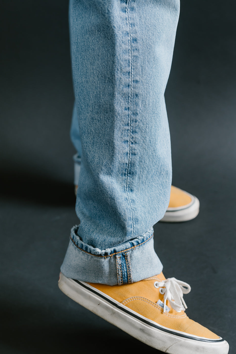 01-1050W-99 - 105 - Standard Fit Denim - 90s Sky Blue