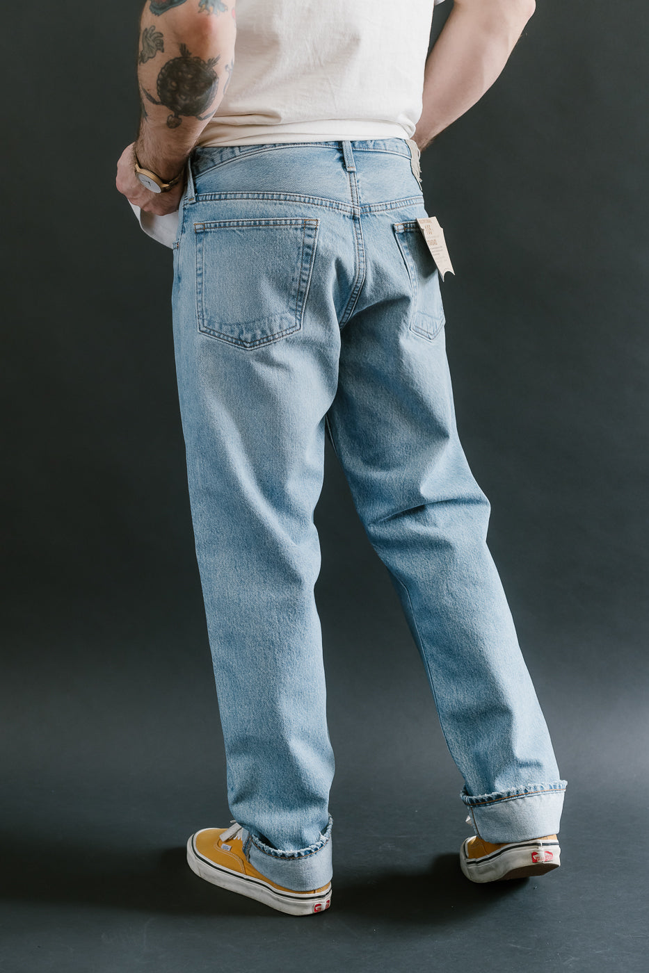 01-1050W-99 - 105 - Standard Fit Denim - 90s Sky Blue