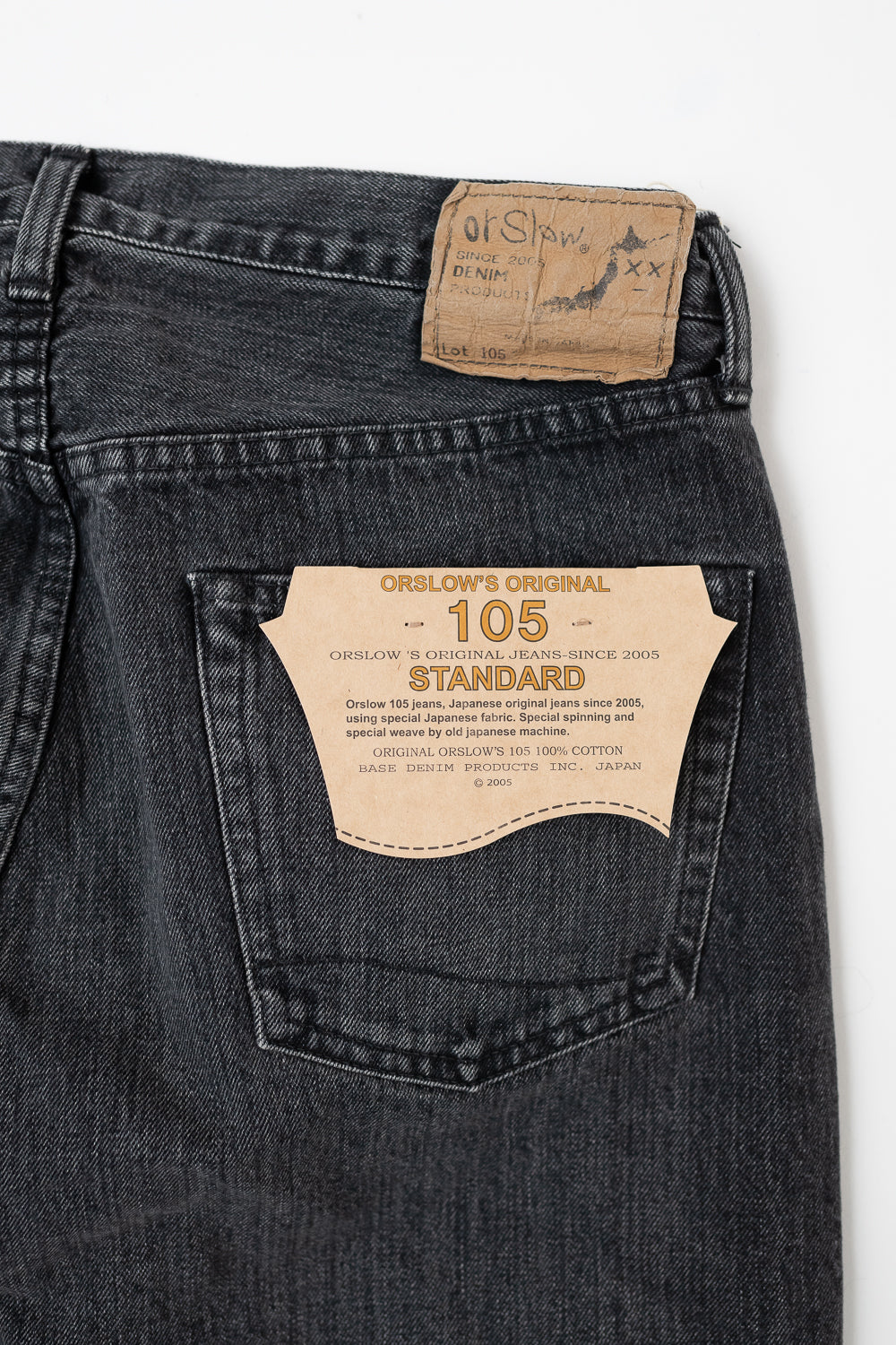 01-1050W-D61S - 105 - Standard Fit Denim - 90s Black Stone | Dant