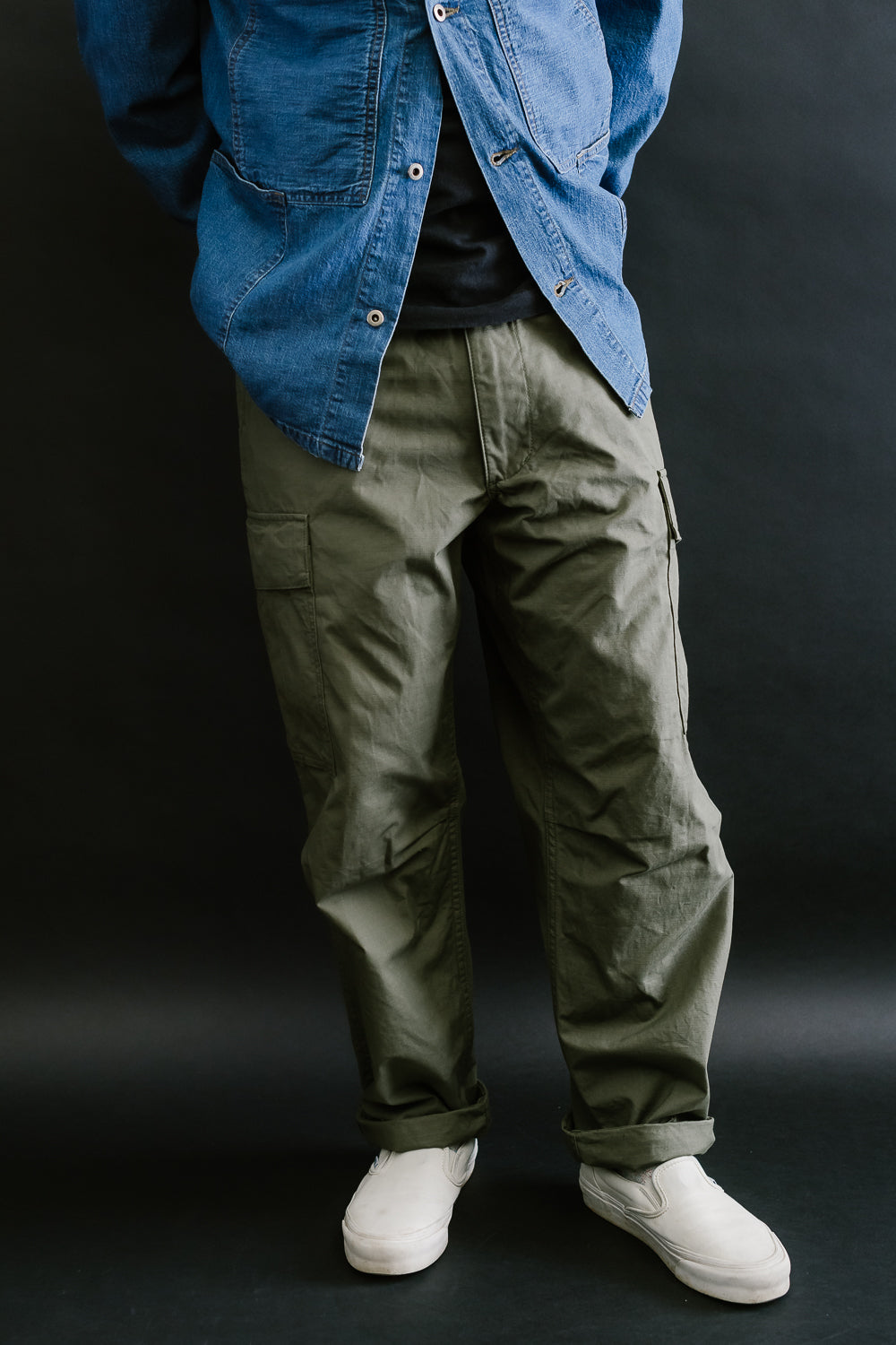 03-V5260RIP-76 - 6-Pocket Cargo Trousers - Vintage Fit - Olive