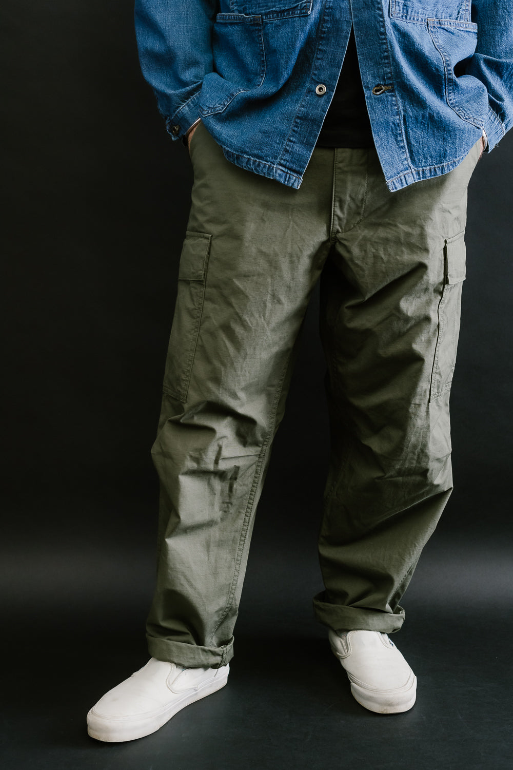 03-V5260RIP-76 - 6-Pocket Cargo Trousers - Vintage Fit - Olive