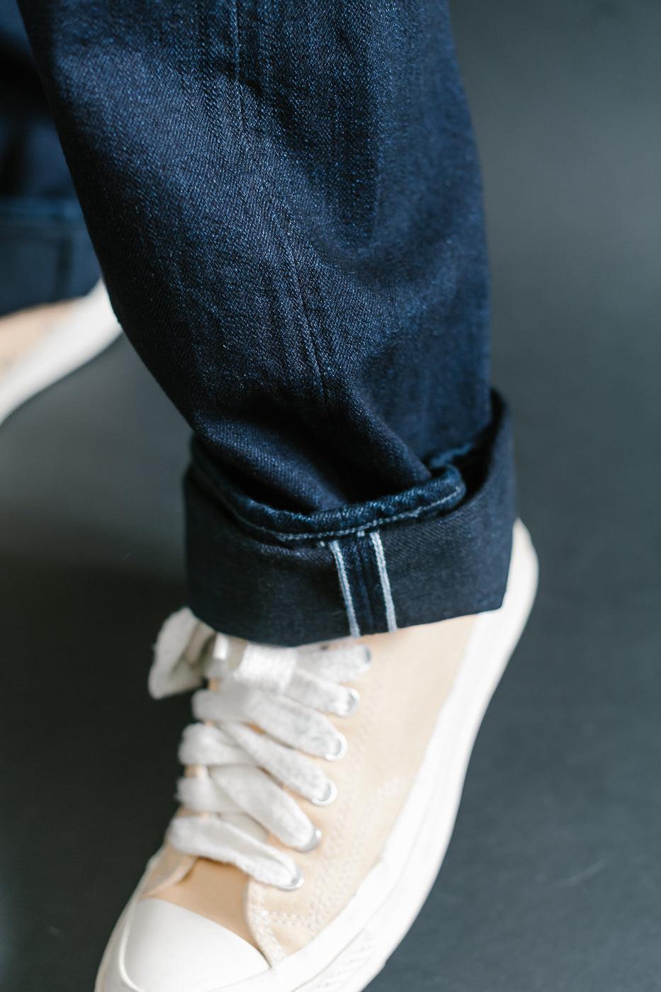 XX-003-IDBK - 14oz Indigo x Black Selvedge Jeans - Regular Straight