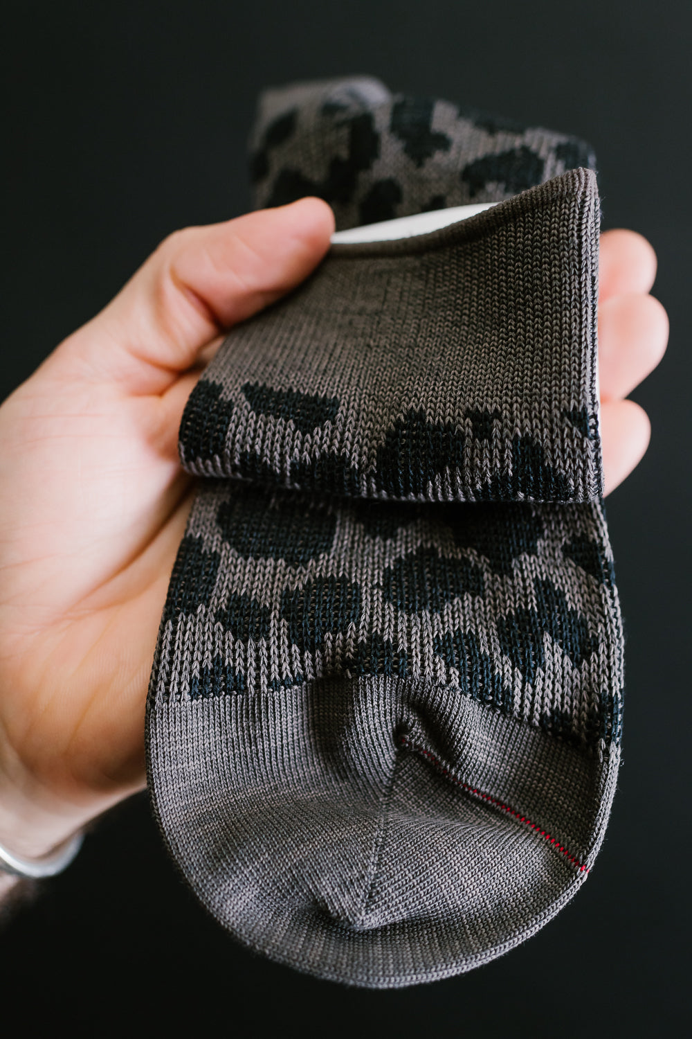 R1525 - Leopard Mini Crew Sock - Charcoal