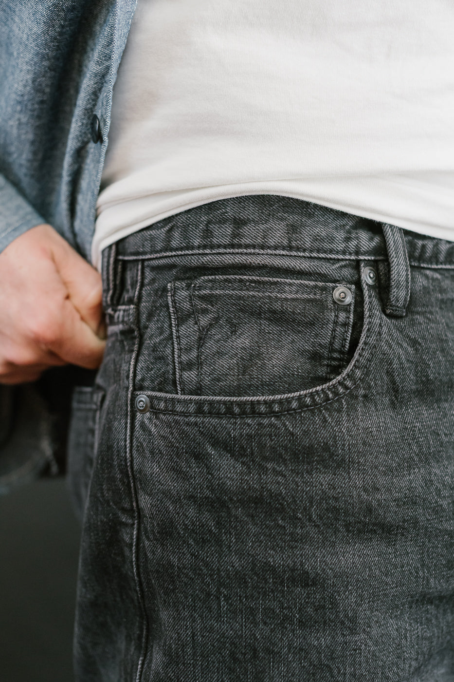 15oz - Washed Selvedge Strider Pant - Stealth