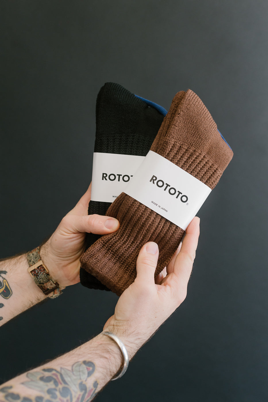 R1334 - Loose Pile Crew Sock - Black