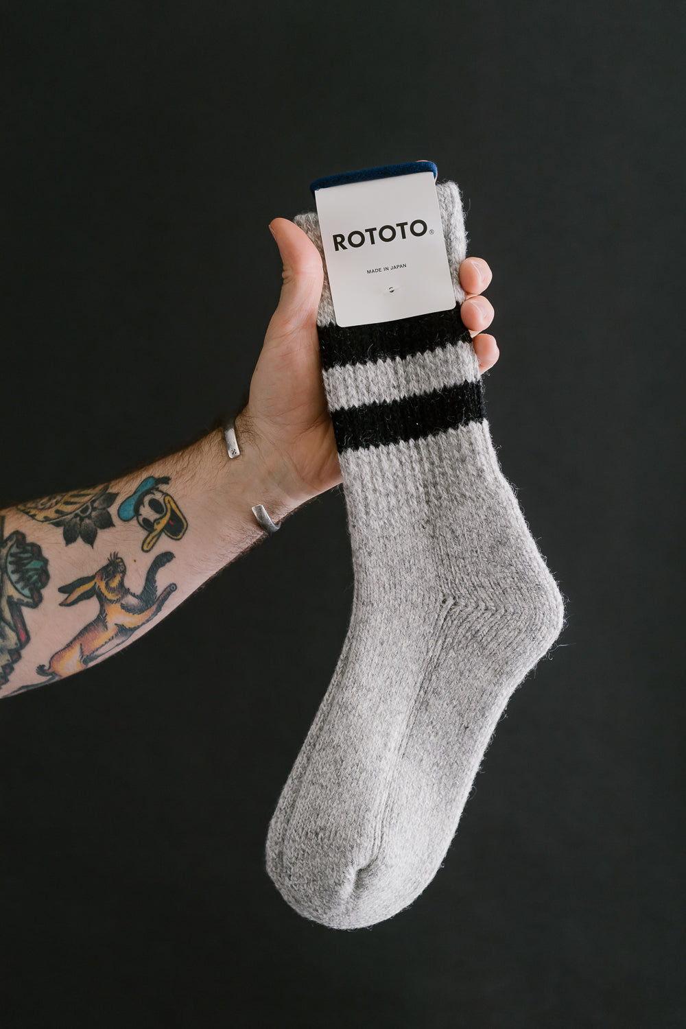 R1487 - Retro Winter Outdoor Crew Socks - Gray, Black