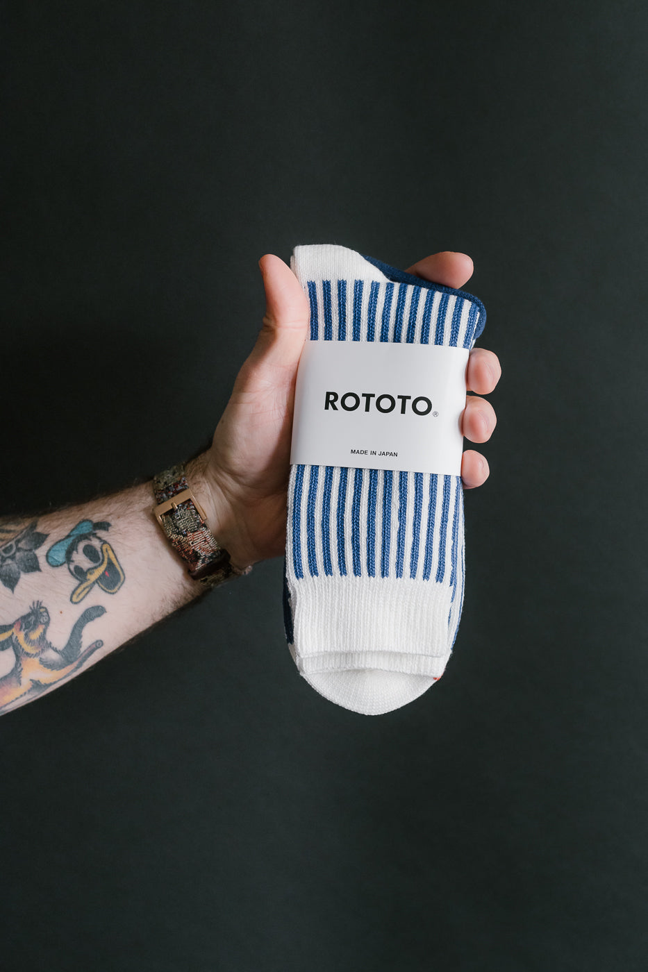 R1586 - Vertical Stripe Sock - White, Royal Blue