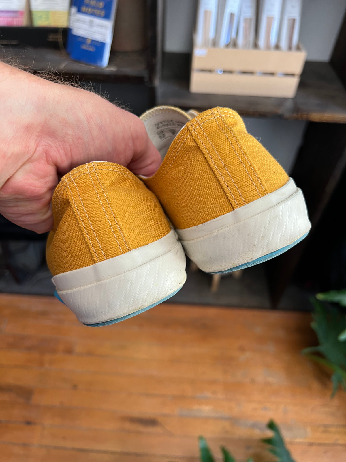 靴 WAREHOUSE 3200 LOW MUSTARD 10 Gently Used Shoes Like Pottery Low Sneakers - Yellow - 10 | Dant