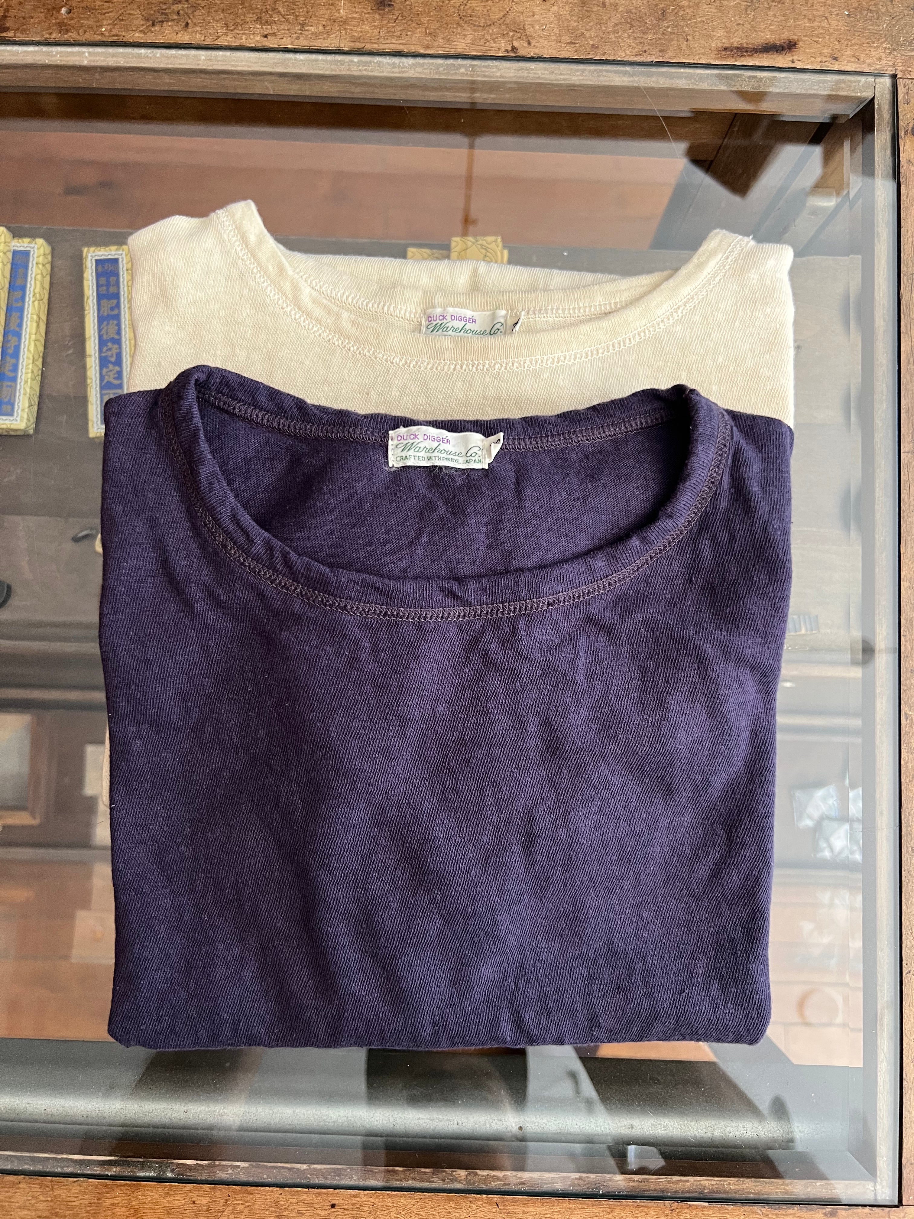 Gently Used Warehouse & Co. Skivvy Tee 2-Pack - Size 38 - Beige & Navy