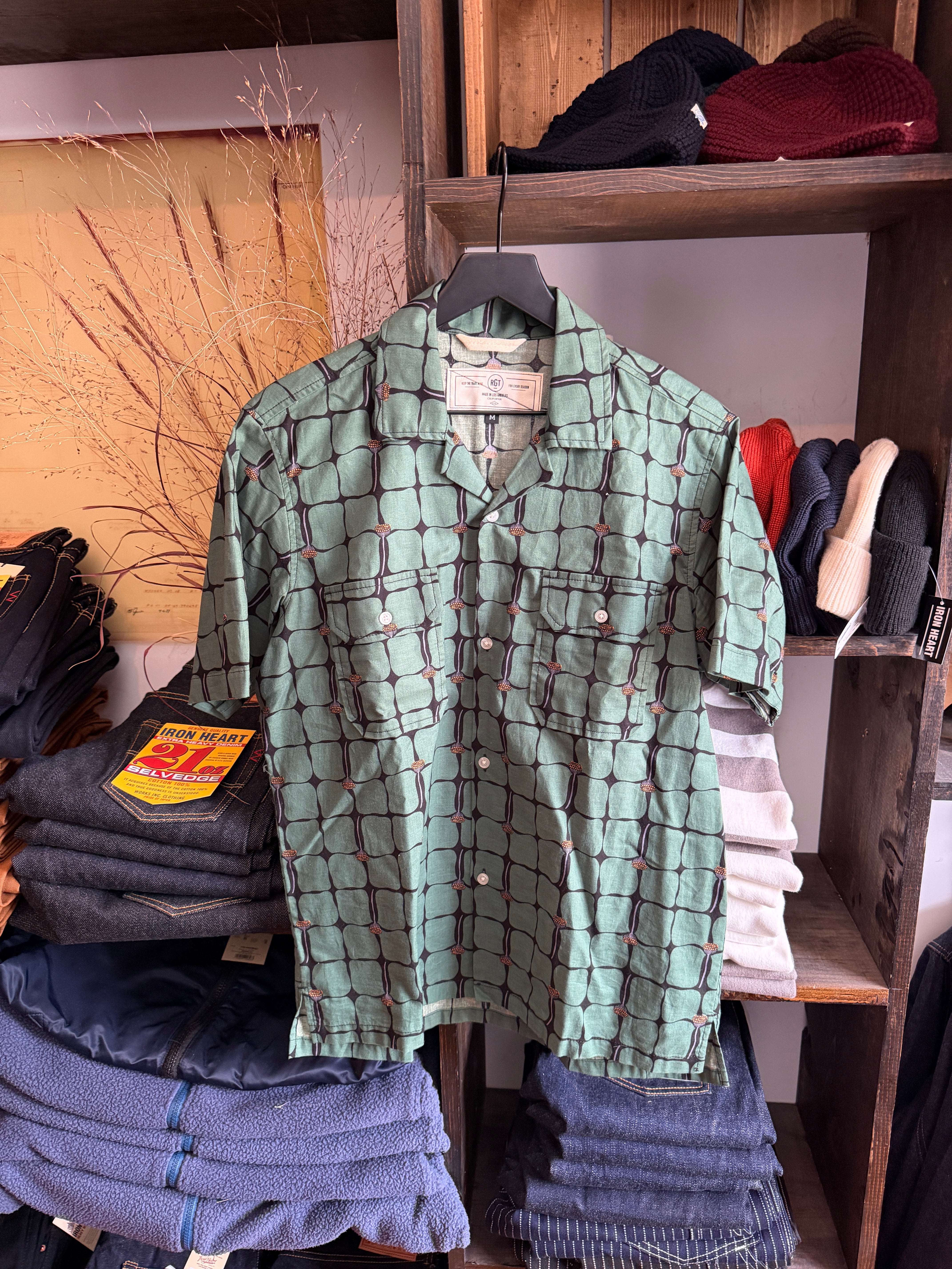 Once Worn - RGT Infantry Lotus Shirt Combo - Size Medium