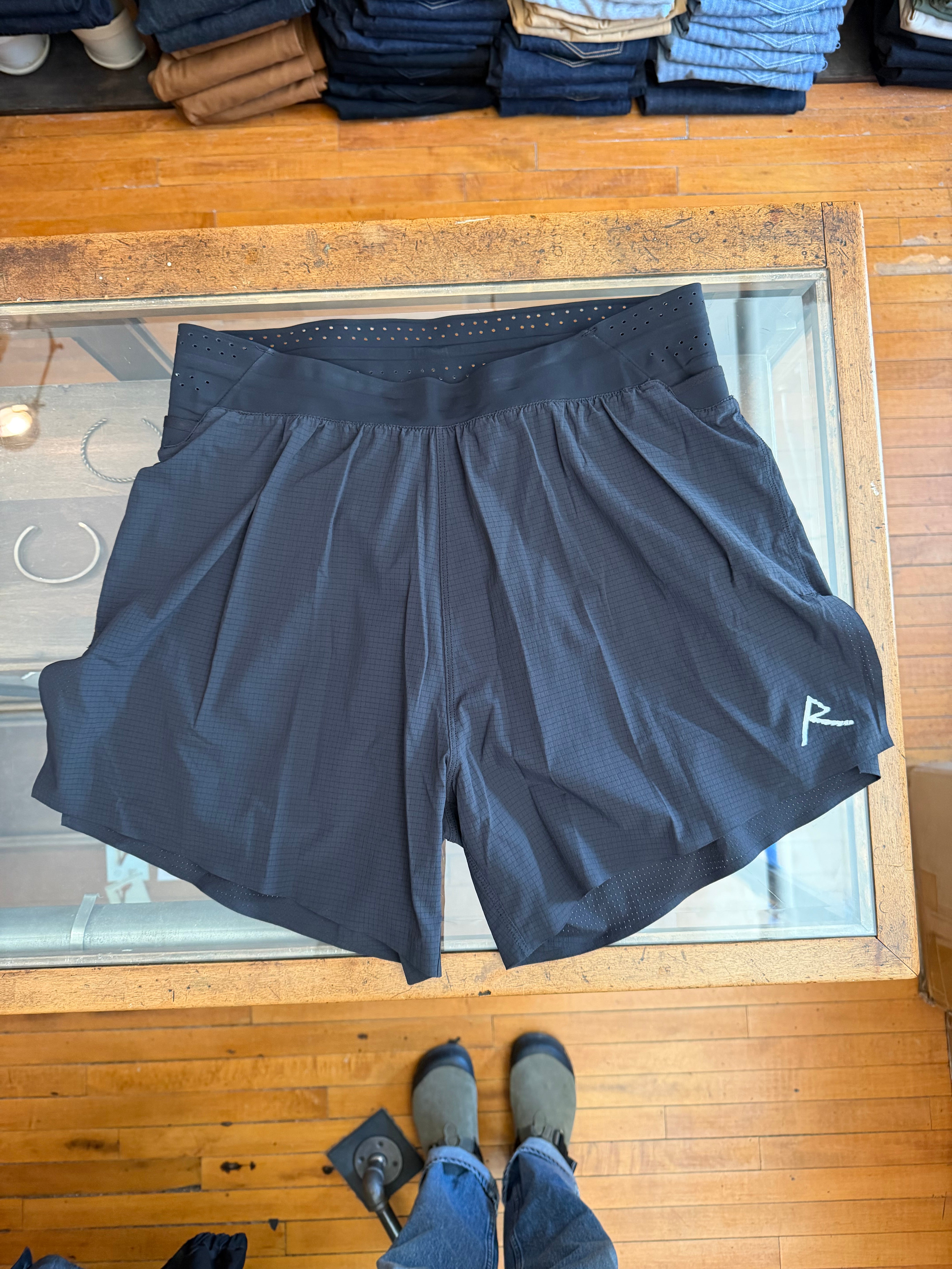 Gently Used Raide Research Shorts - Black - Medium