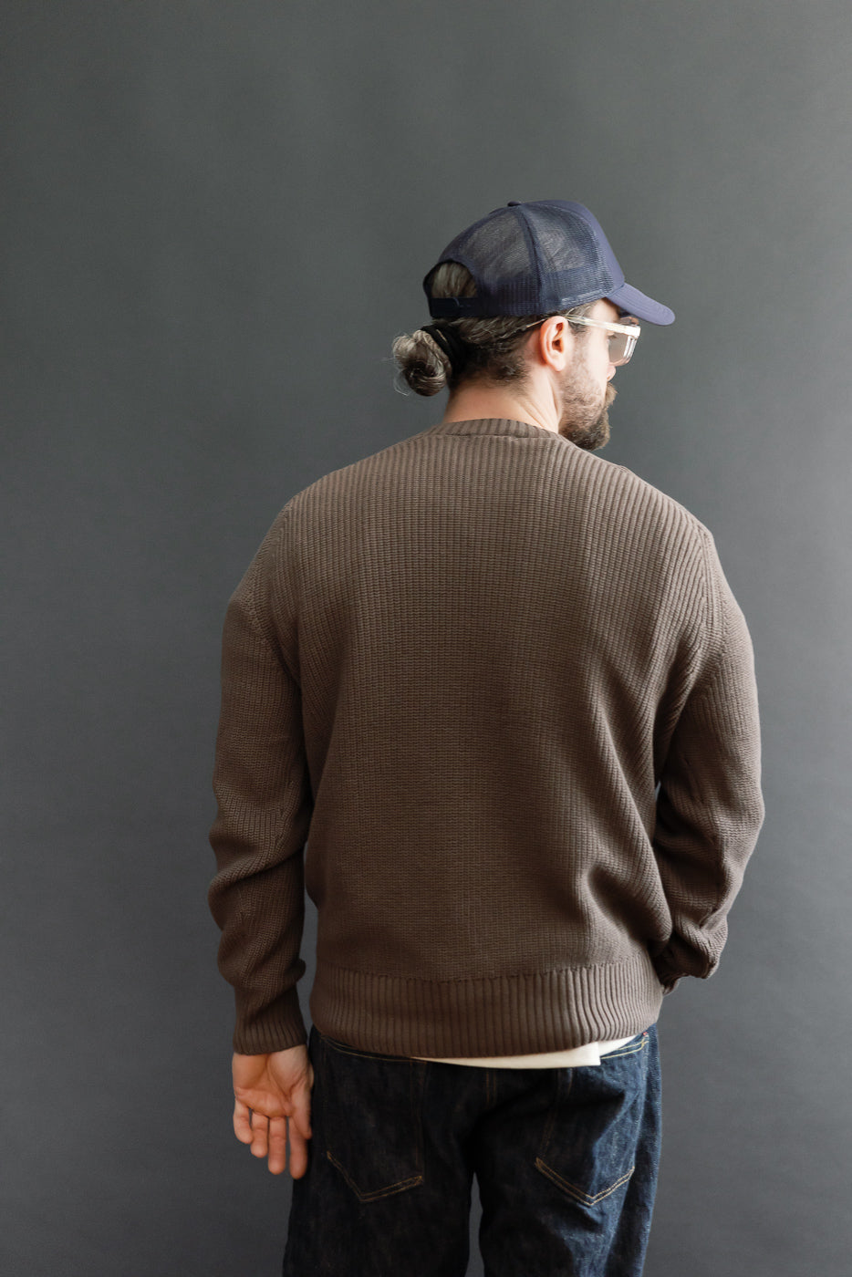 Back view of a 5'9