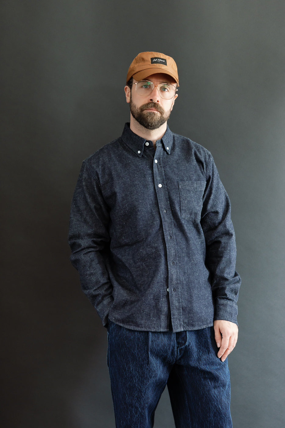 Full body front view of a 5'9