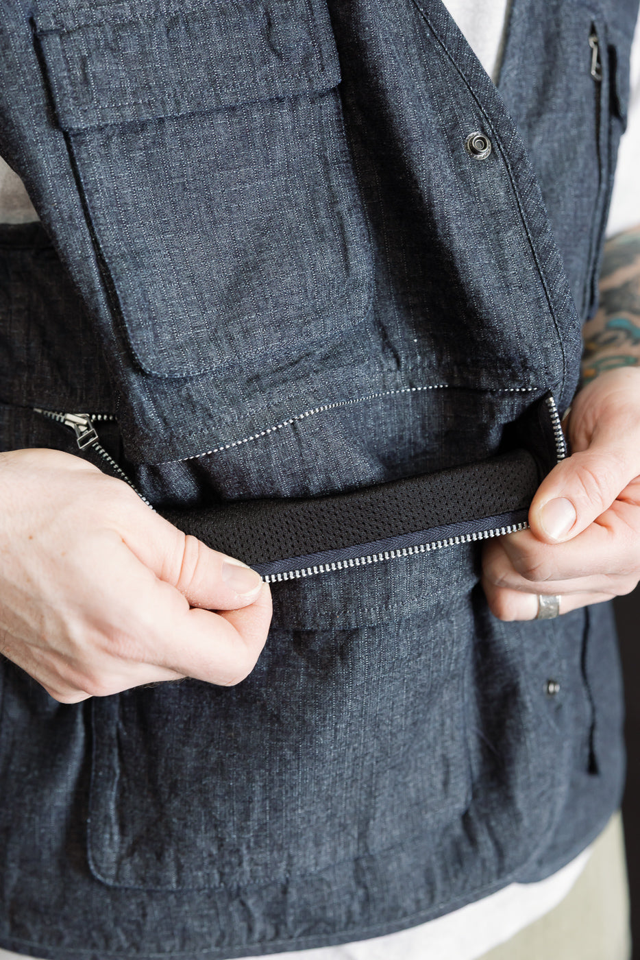 Close-up of male model, 5'9