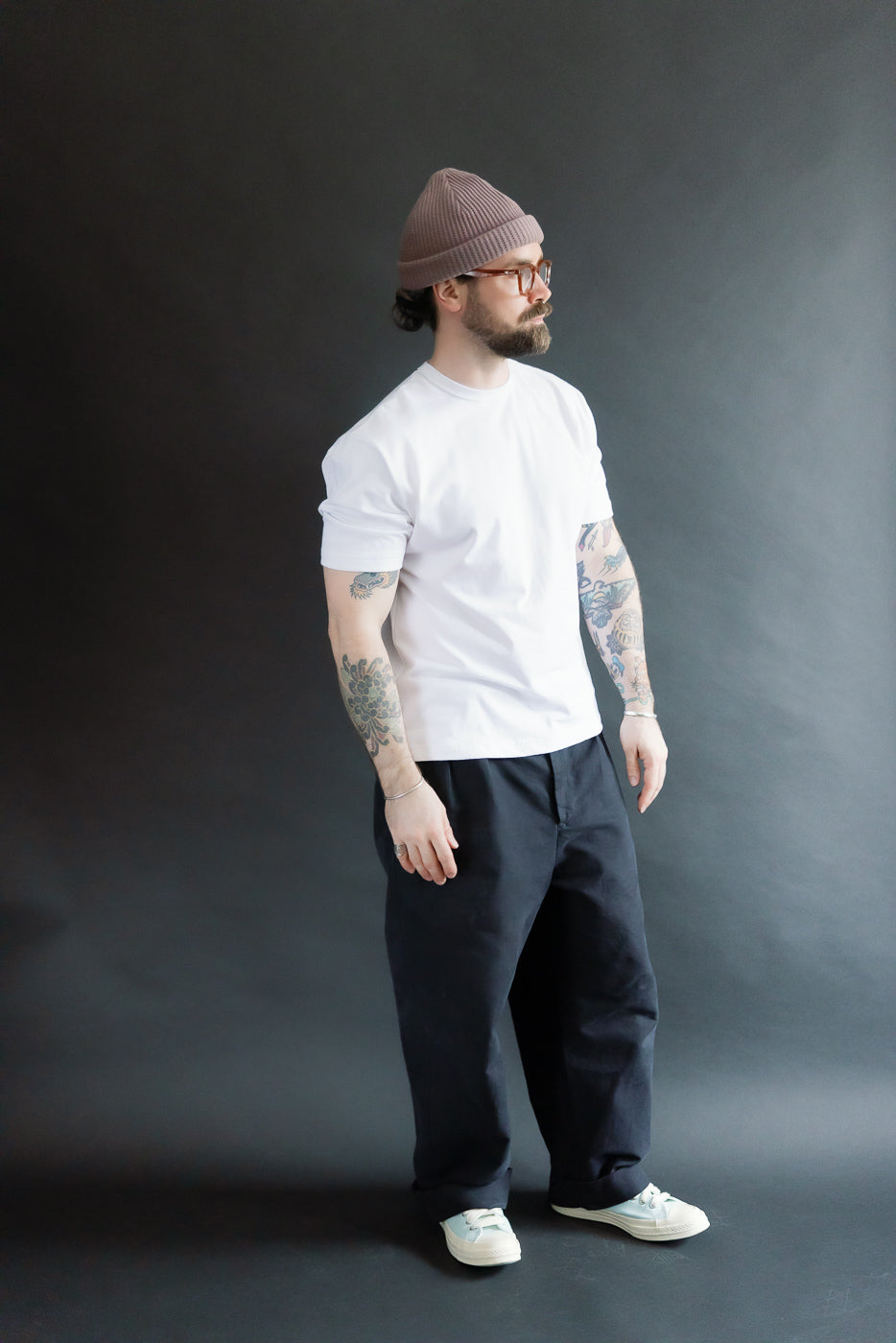 Full body front view of male model 5'9