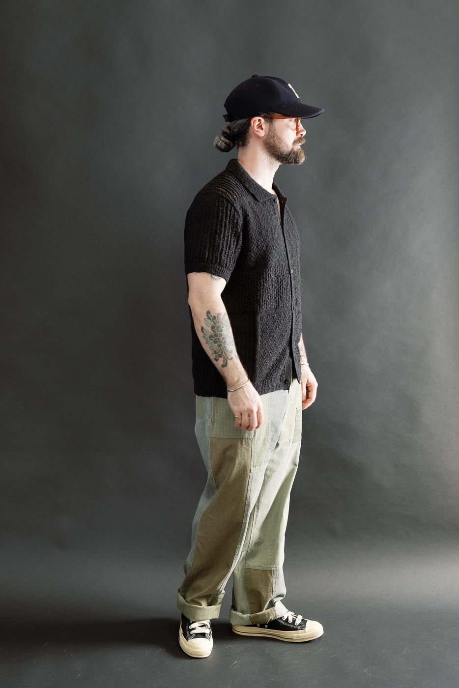 Full body side view of male model 5'9