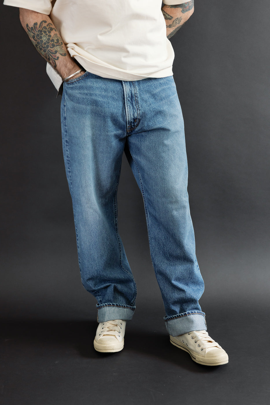 Full body front view of male model, 5'9