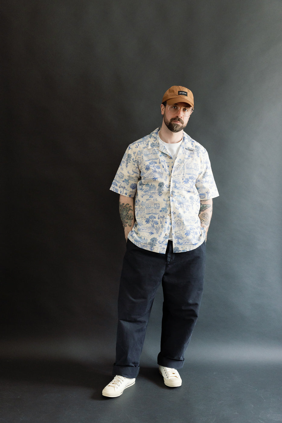 Full body front view of male model, 5'9