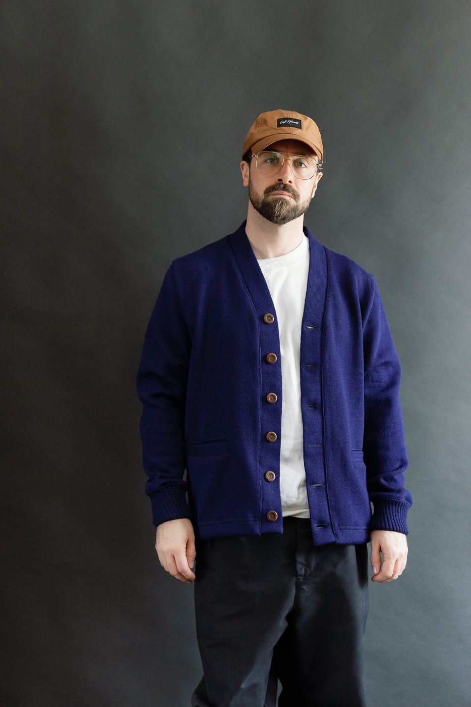 Full body front view of a male model, 5'9