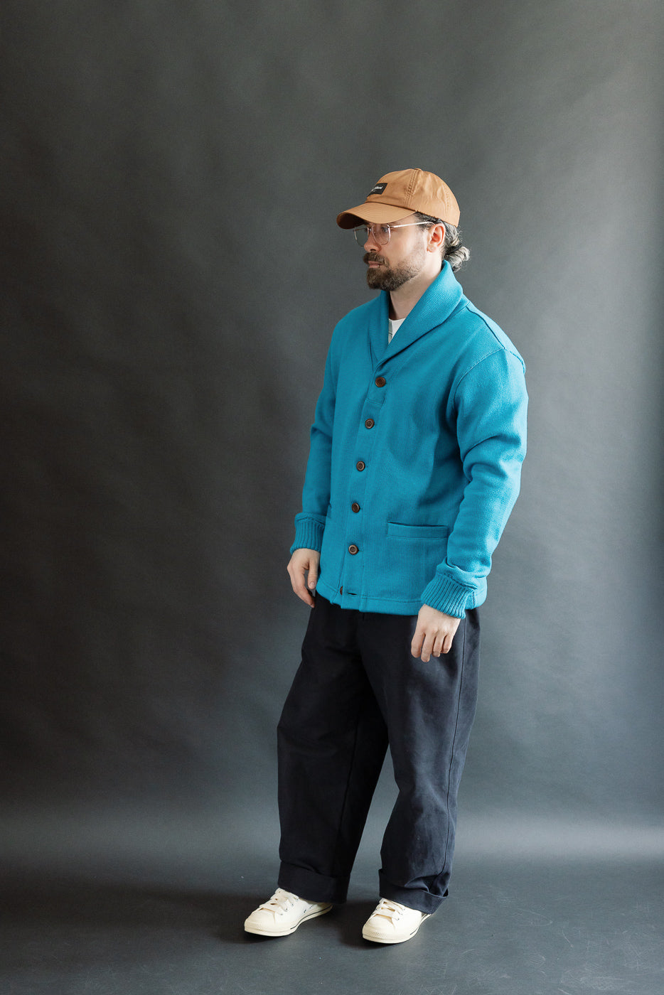 Full body, front view of male model 5'9