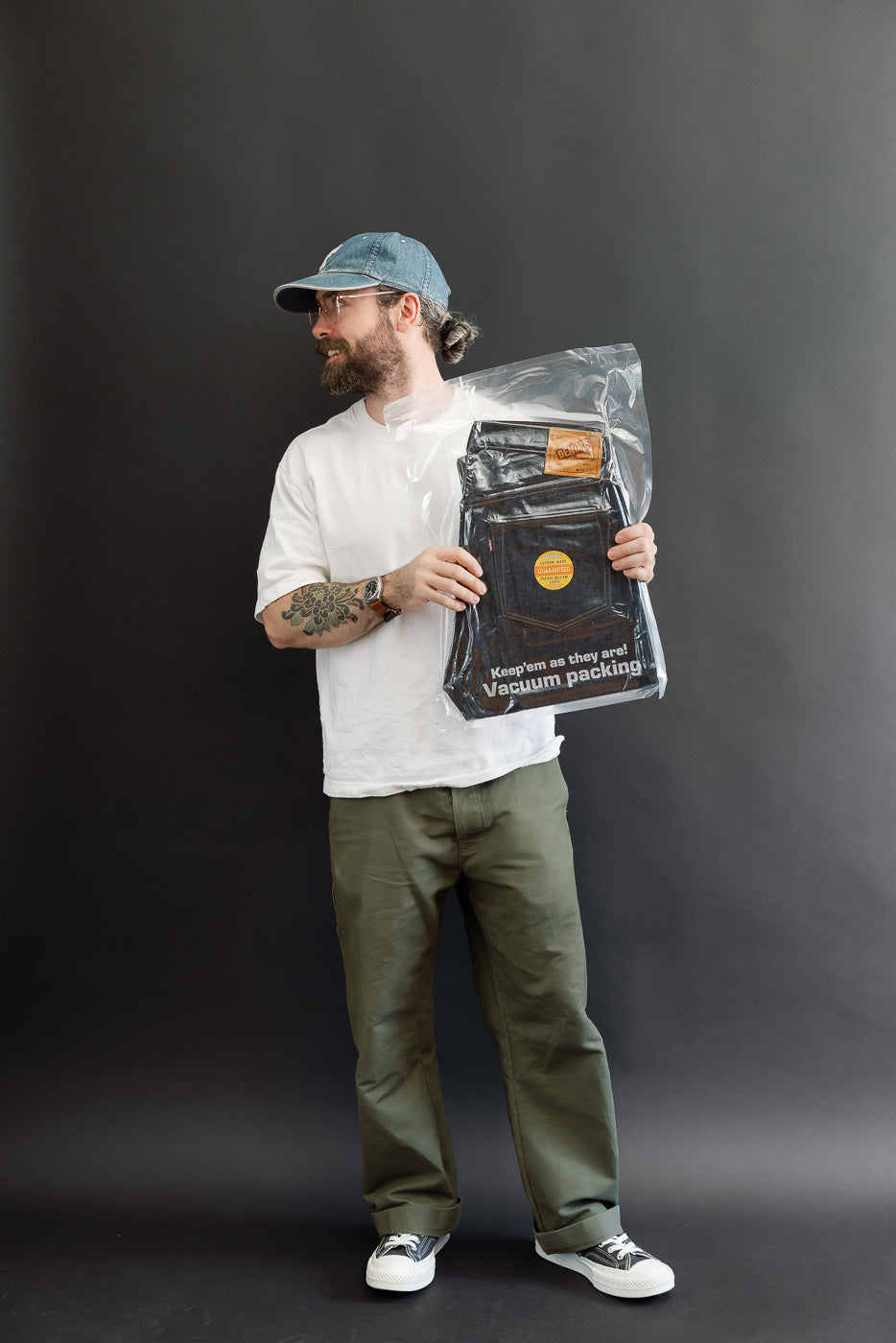Full body side view of male model, 5'9