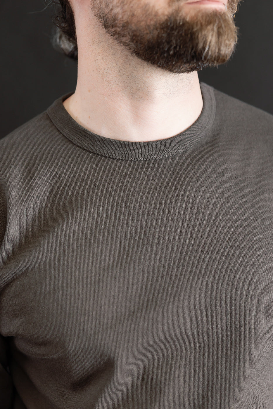 Close-up of male model, 5'9