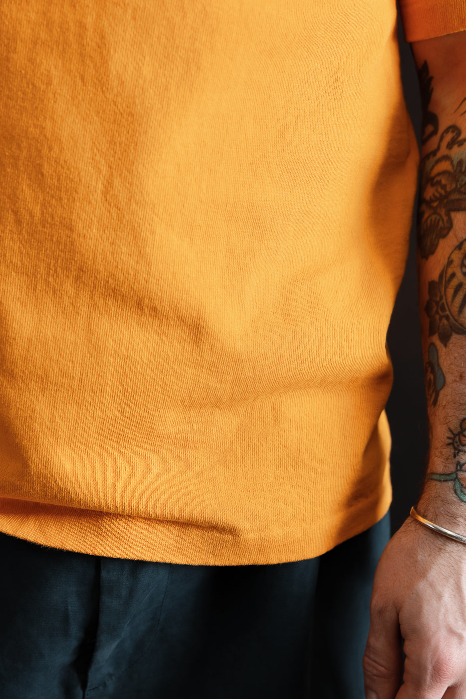 Close-up of male model, 5'9