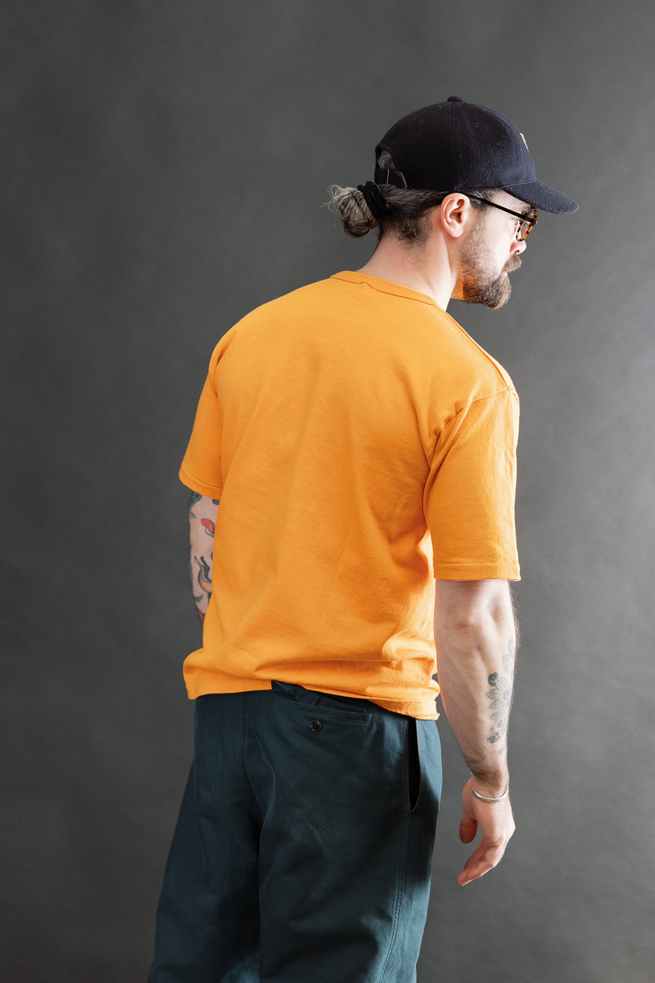 Back view of male model 5'9