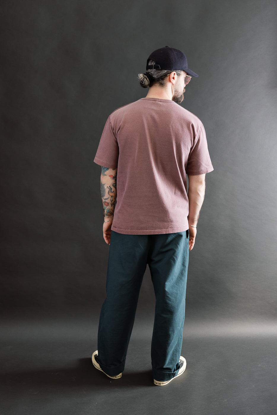 Full body back view of male model 5'9