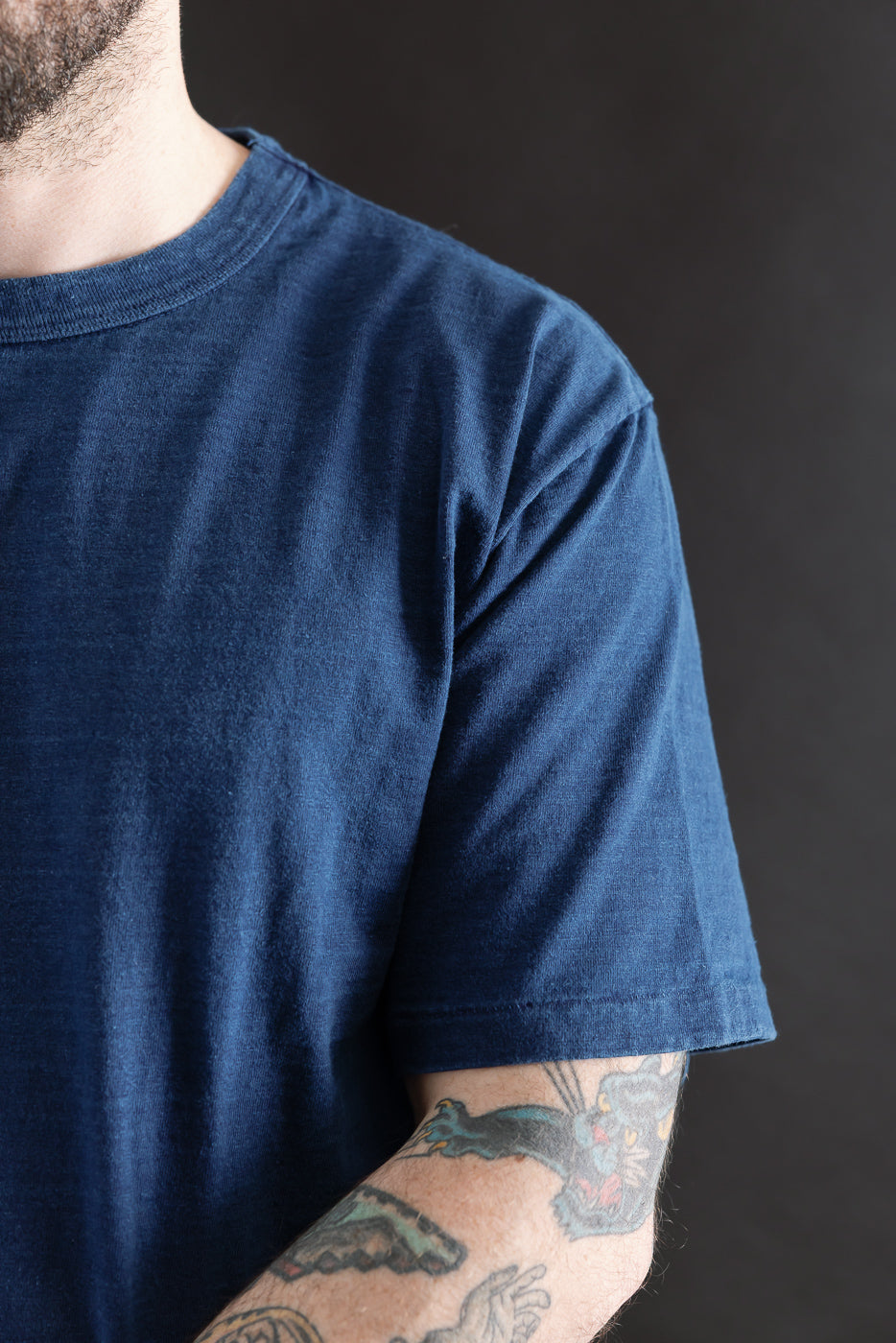 Close-up of male model, 5'9